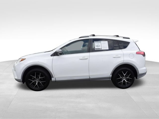 Used 2018 Toyota RAV4 SE w/ Power Extra Value Package AWD/4WD image 5