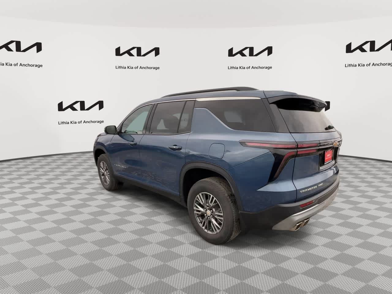 Used 2024 Chevrolet Traverse LT w/ LPO, Floor Liner Package AWD/4WD image 7