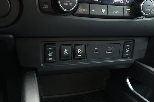 Used 2023 Nissan Frontier SV w/ Technology Package RWD image 20