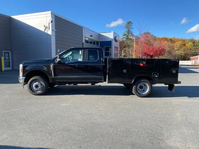New 2026 Ford F350 XL w/ XL Chrome Package AWD/4WD image 4