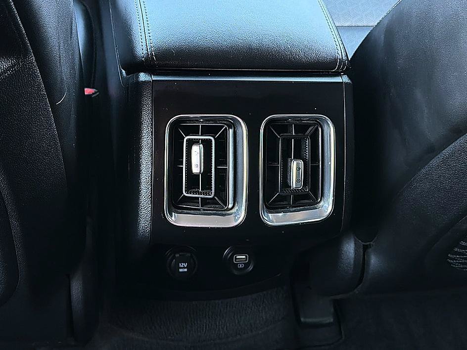 Used 2022 Kia Sorento S w/ Panoramic Sunroof Package FWD image 8