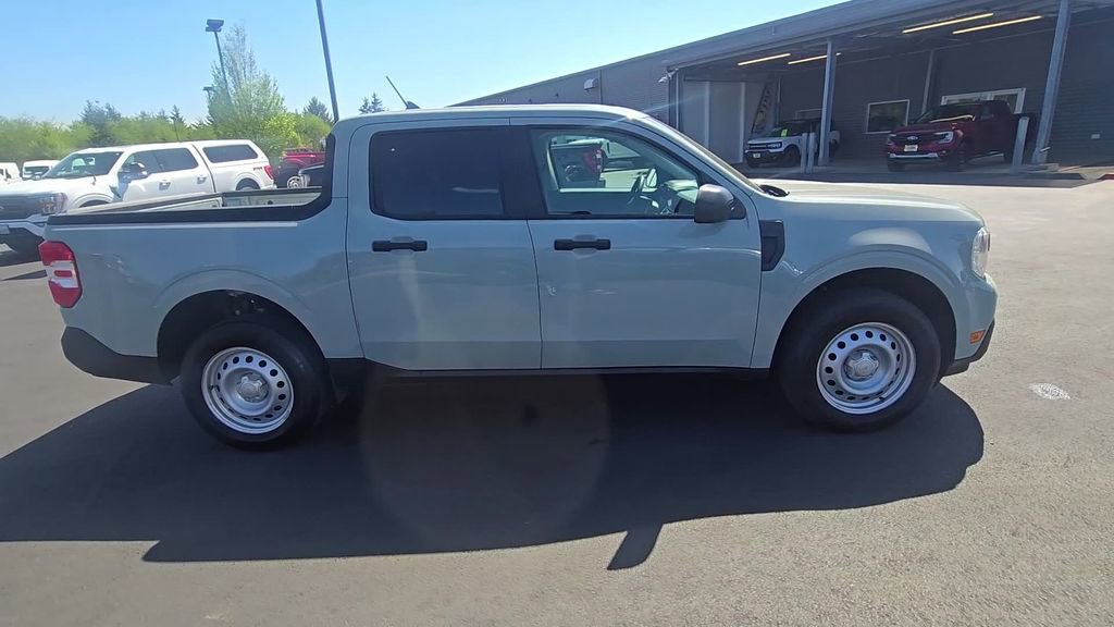 Used 2024 Ford Maverick XL FWD image 5