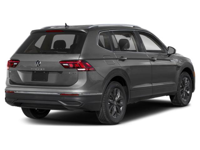 Used 2022 Volkswagen Tiguan SE w/ Panoramic Sunroof Package FWD image 2