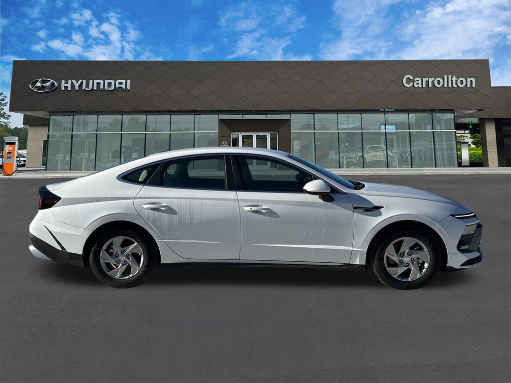 New 2025 Hyundai Sonata SE FWD image 5
