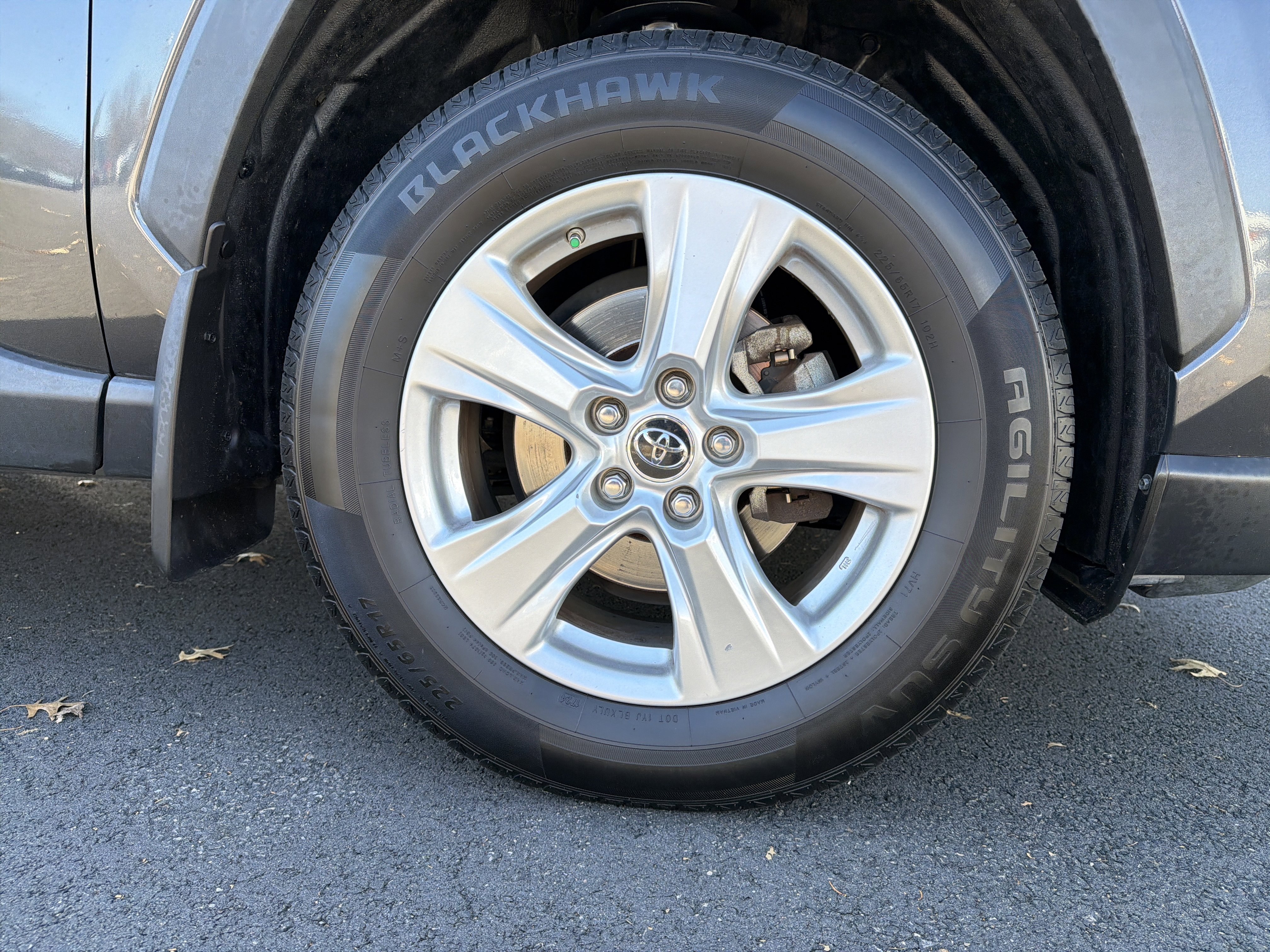 Used 2019 Toyota RAV4 XLE w/ All Weather Liner Package image 13