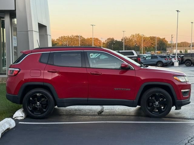 Used 2019 Jeep Compass Latitude w/ Cold Weather Group FWD image 6