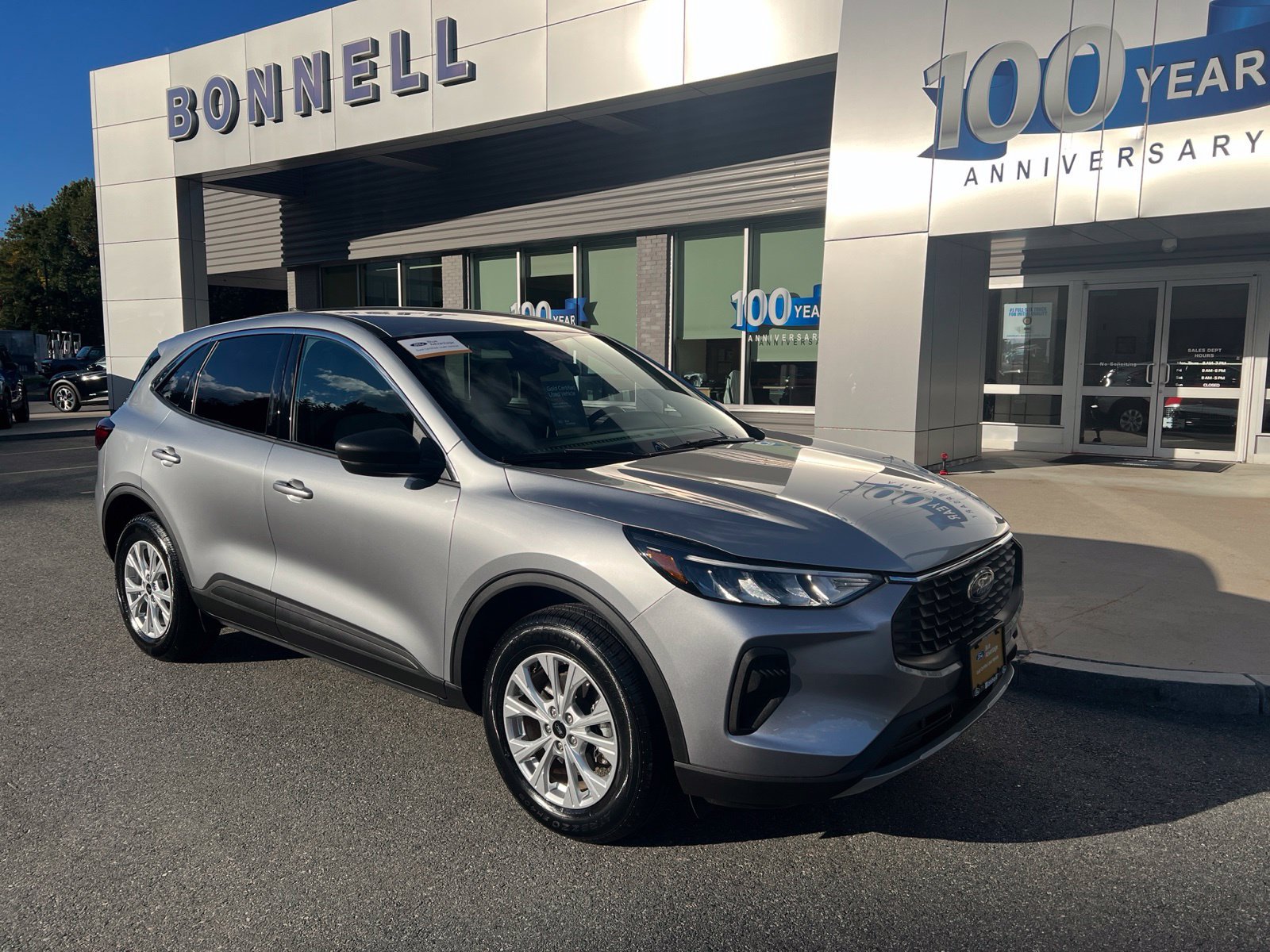 Certified 2023 Ford Escape Active AWD/4WD image 1