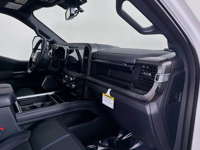 New 2026 Ford F450 Platinum w/ FX4 Off-Road Package image 31