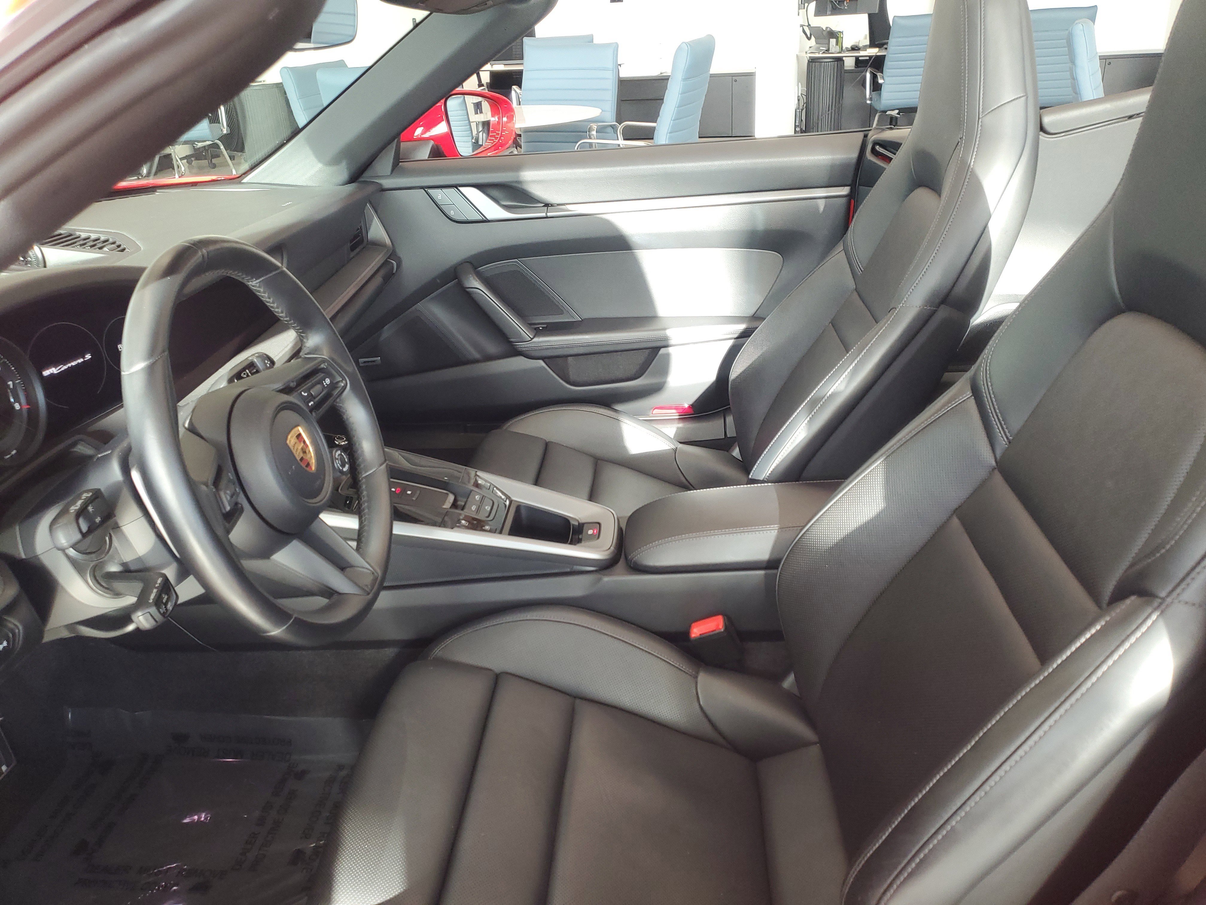 Used 2024 Porsche 911 Carrera S image 8