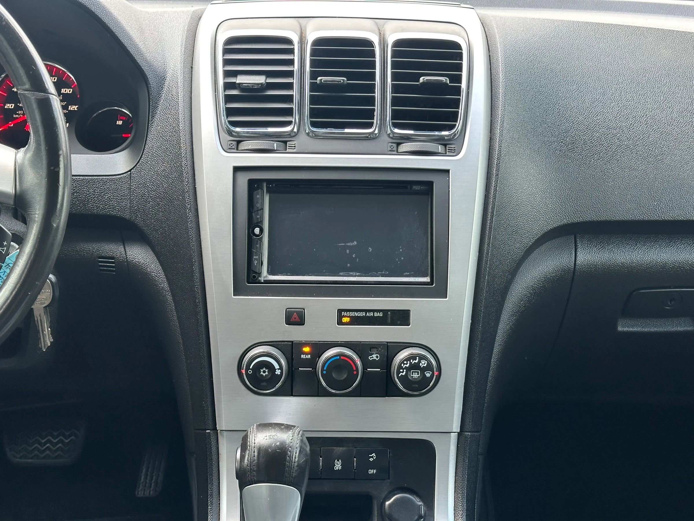 Used 2012 GMC Acadia SLE w/ LPO, 'HIT The Road' Package image 20