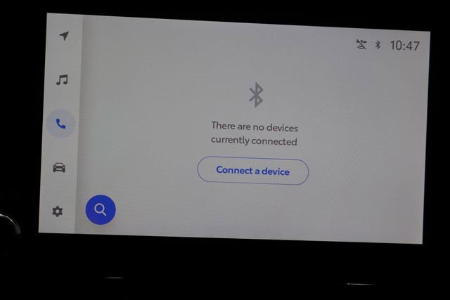 Used 2024 Toyota Highlander LE image 29