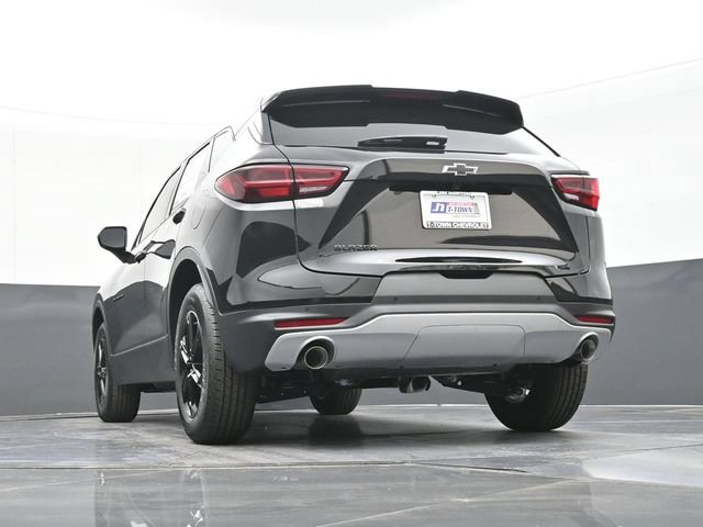 New 2026 Chevrolet Blazer LT w/ Midnight/Sport Edition FWD image 38