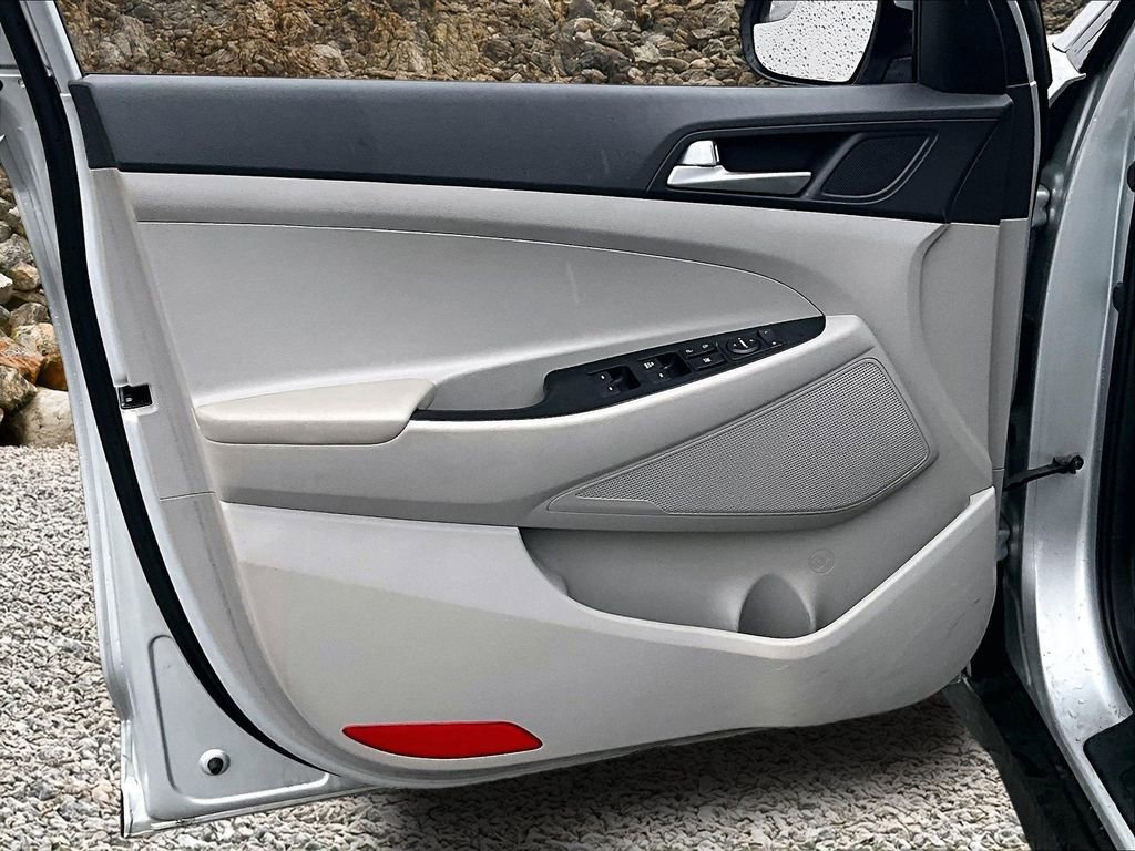 Used 2019 Hyundai Tucson SE image 19