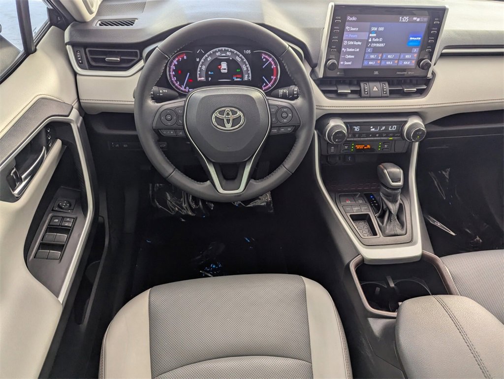 Used 2022 Toyota RAV4 Limited image 13