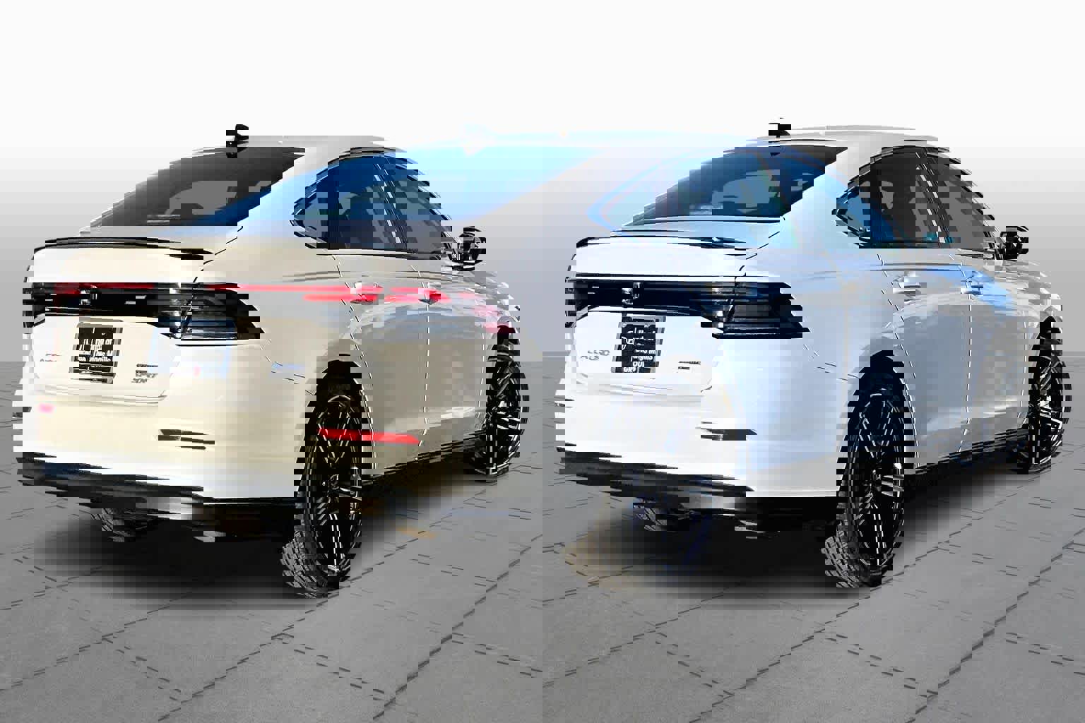 Used 2025 Honda Accord Sport image 13