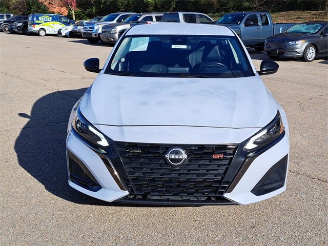 Used 2024 Nissan Altima 2.5 SR image 8