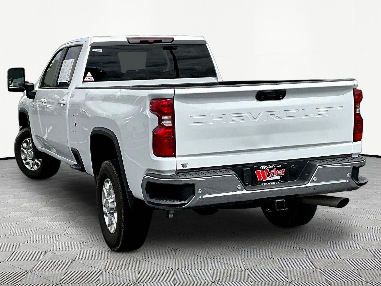 Used 2024 Chevrolet Silverado 3500 LT w/ All Star Edition AWD/4WD image 4