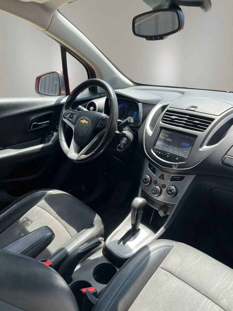 Used 2015 Chevrolet Trax LT w/ LT Plus Package AWD/4WD image 8