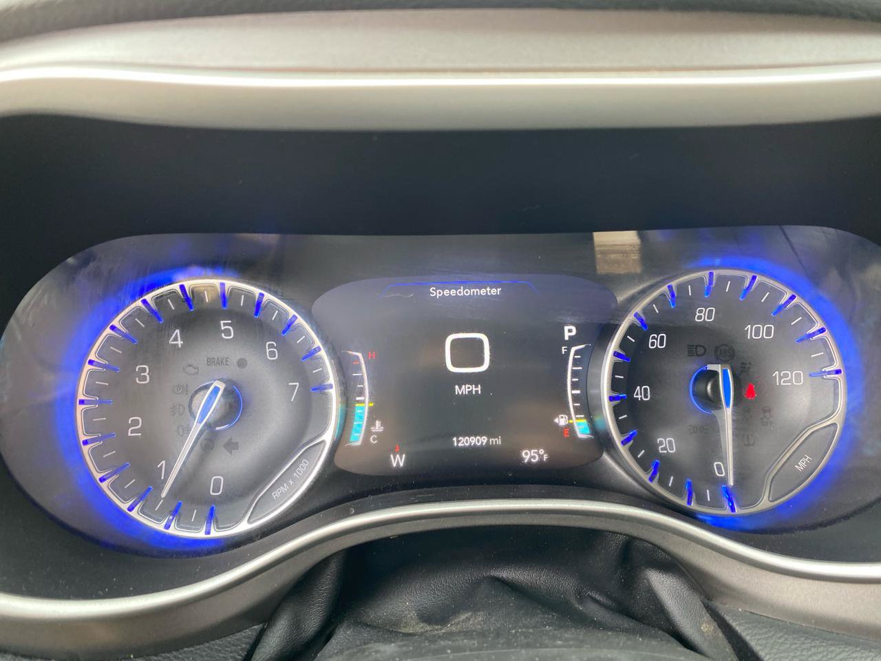 Used 2021 Chrysler Pacifica Touring-L FWD image 20