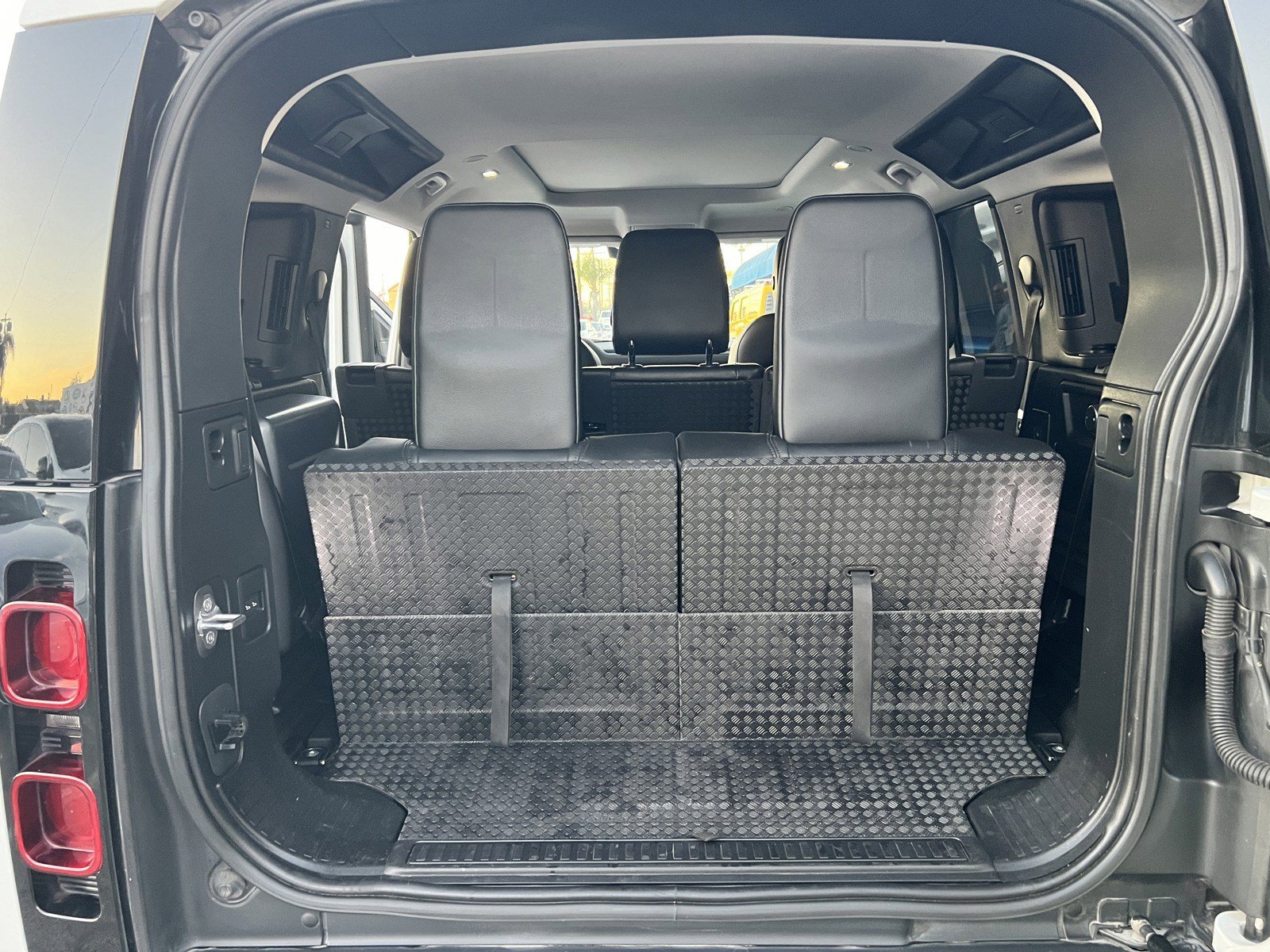 Used 2020 Land Rover Defender 110 S AWD/4WD image 21