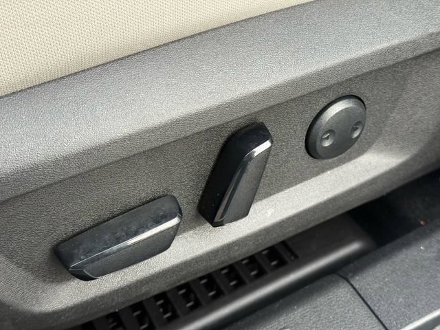 Used 2024 Nissan Rogue SV image 26