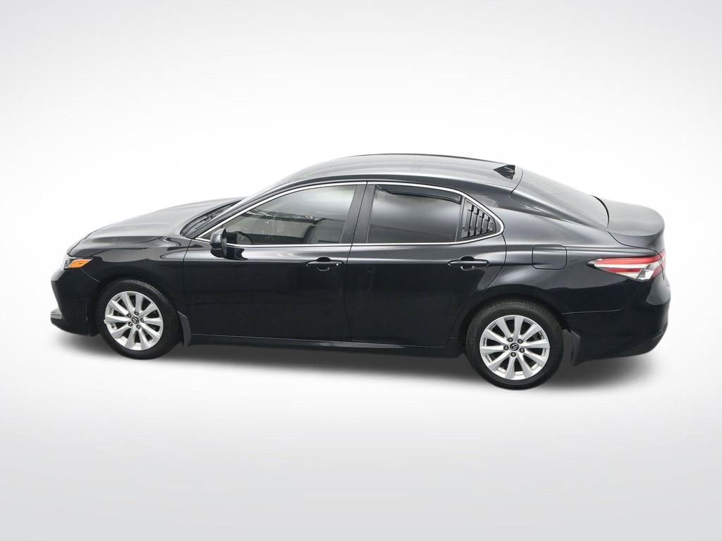 Used 2019 Toyota Camry LE image 31