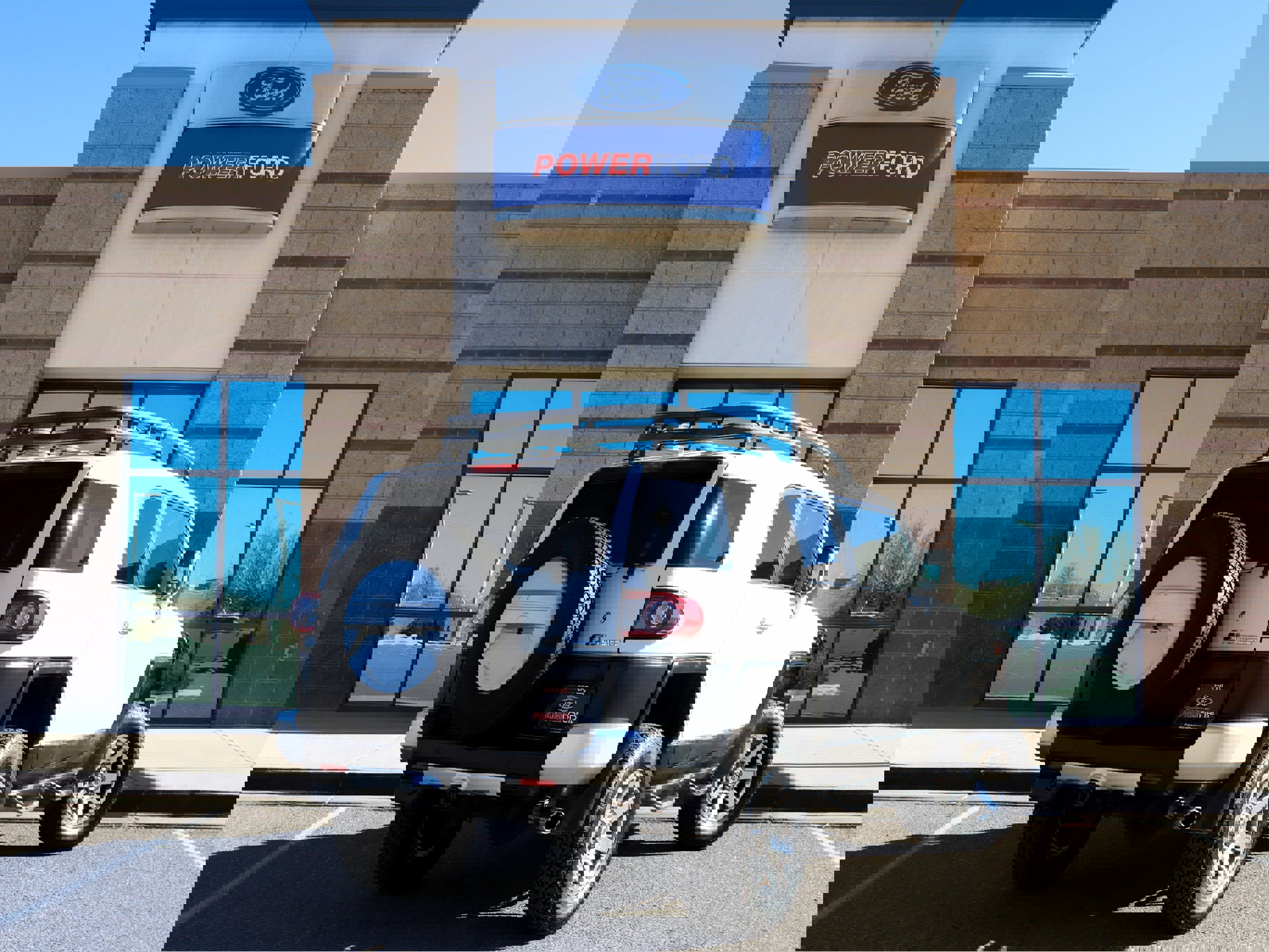 Used 2014 Toyota FJ Cruiser 4WD w/ Upgrade Package image 6