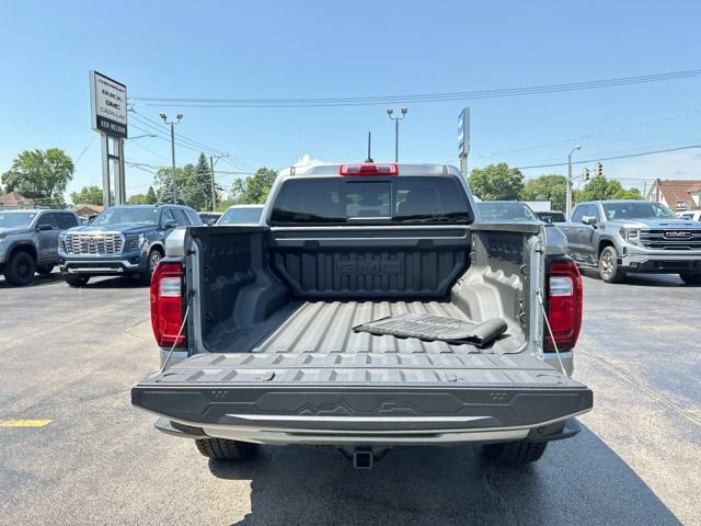 New 2026 GMC Canyon AT4 w/ AT4 Premium Package AWD/4WD image 9