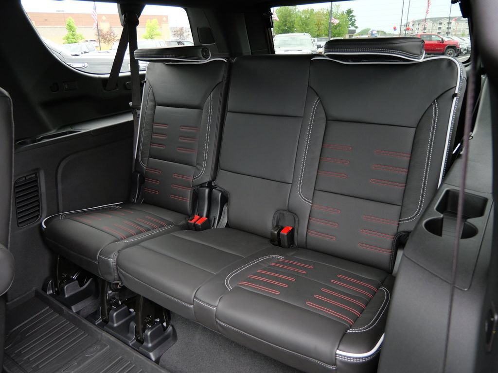 New 2026 GMC Yukon XL AT4 Ultimate AWD/4WD image 9