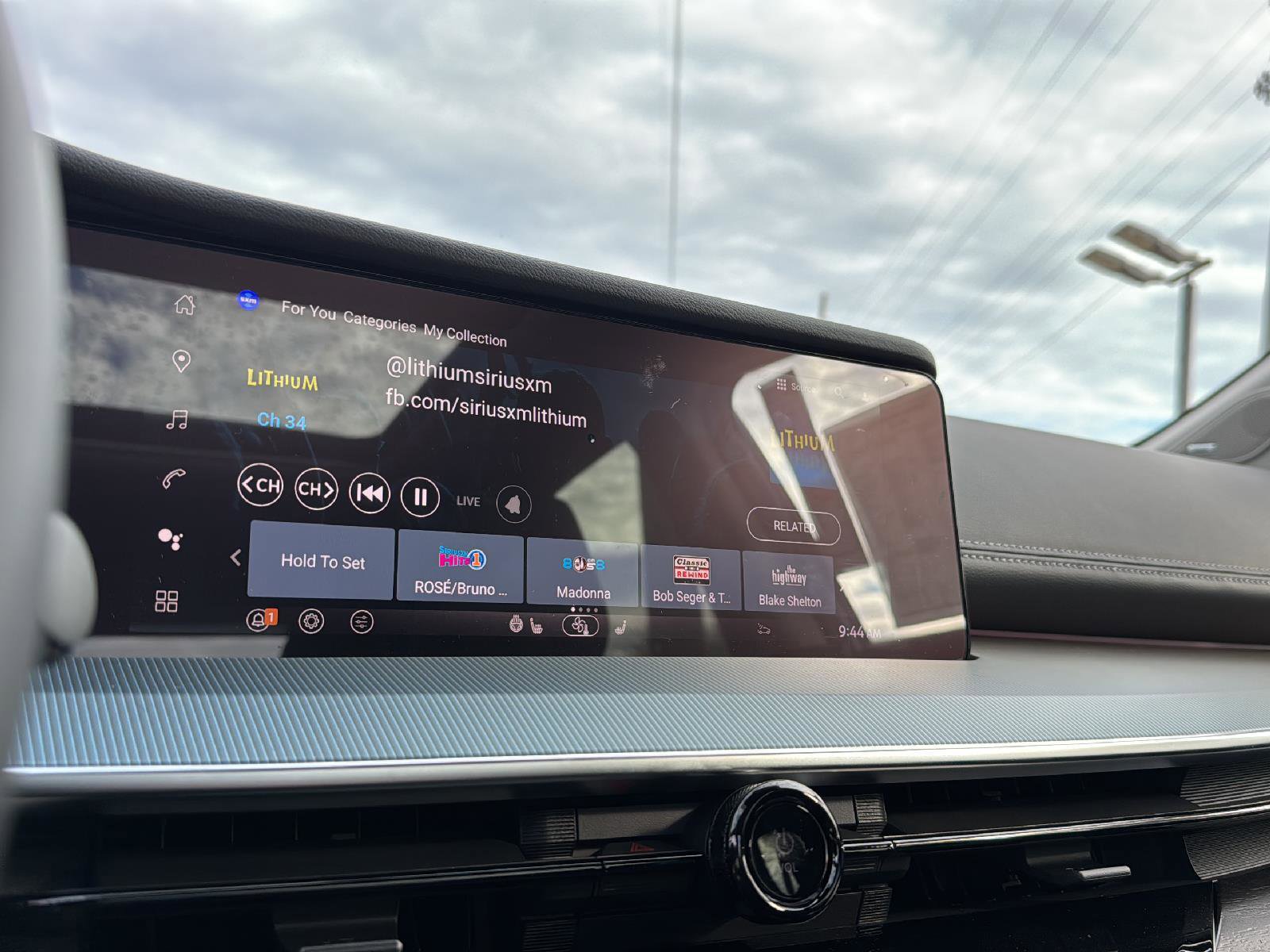 New 2025 Nissan Murano SL w/ Cargo Package image 20