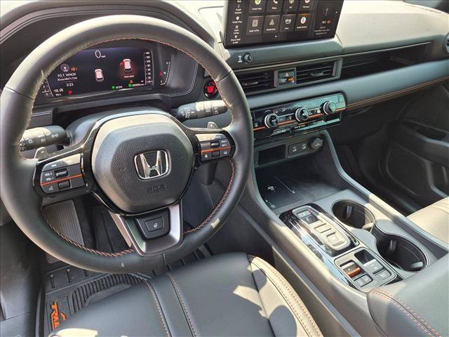 New 2026 Honda Pilot TrailSport image 3