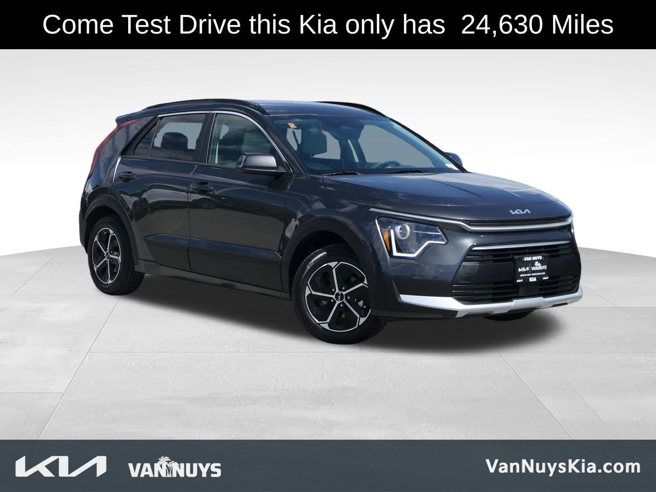 Used 2023 Kia Niro EX