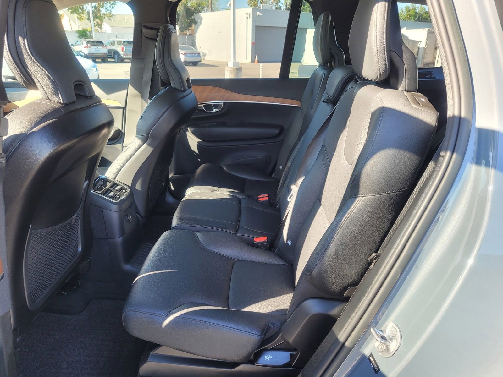 Certified 2023 Volvo XC90 T8 Plus w/ Protection Package Premier image 11