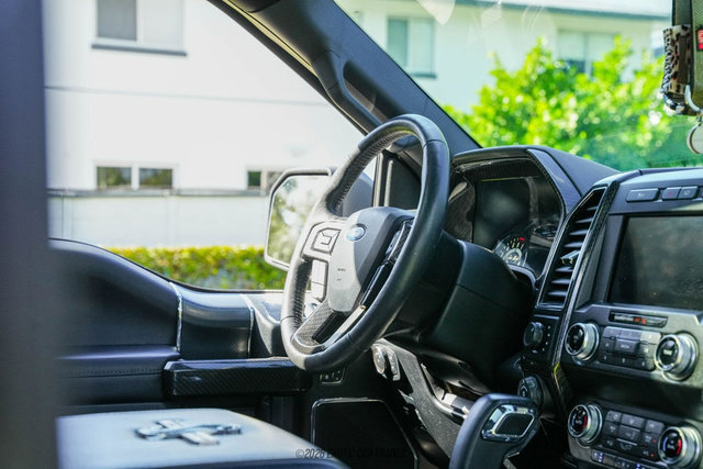 Used 2019 Ford F150 Lariat w/ Equipment Group 502A Luxury AWD/4WD image 44