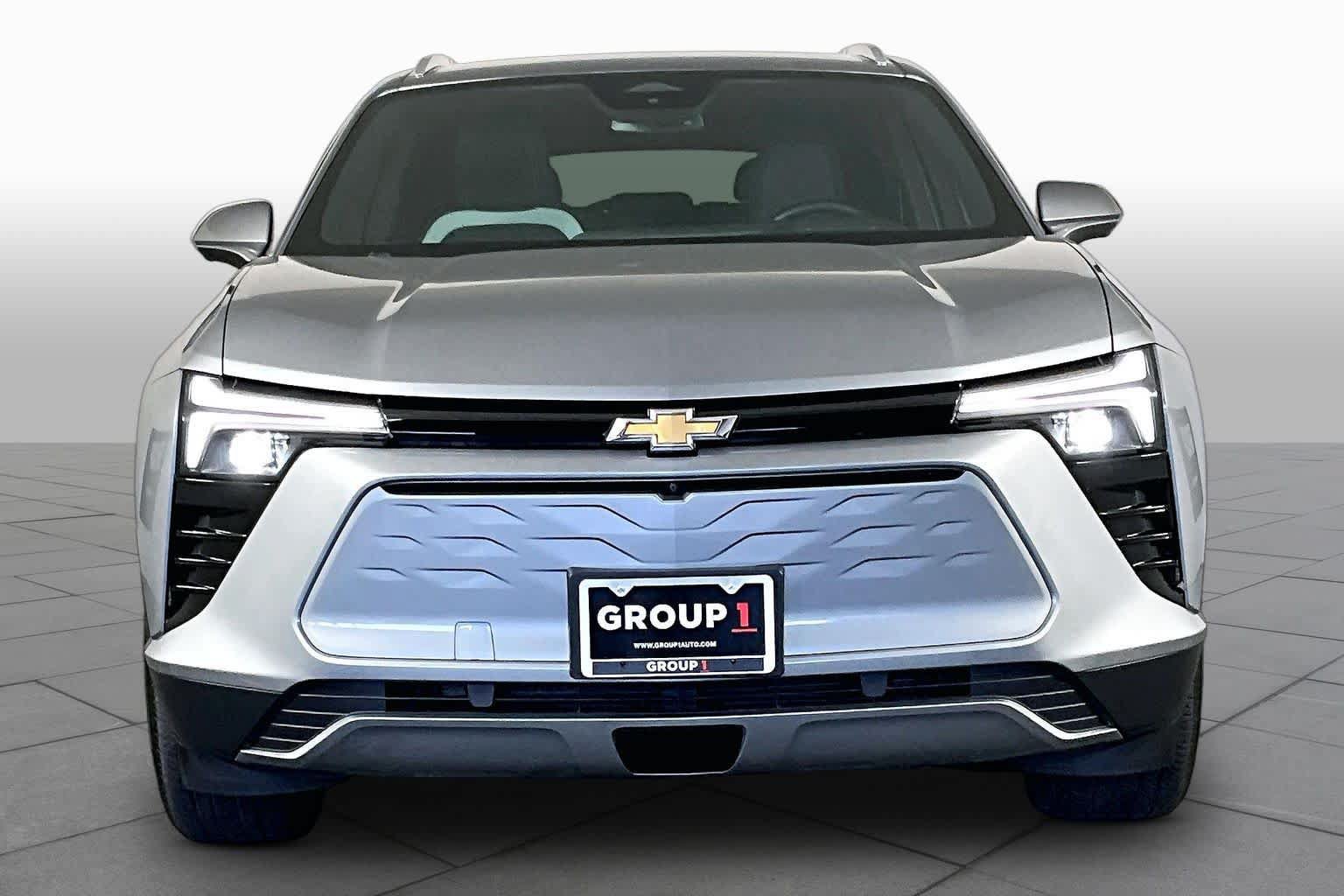 Used 2024 Chevrolet Blazer EV LT AWD/4WD image 3