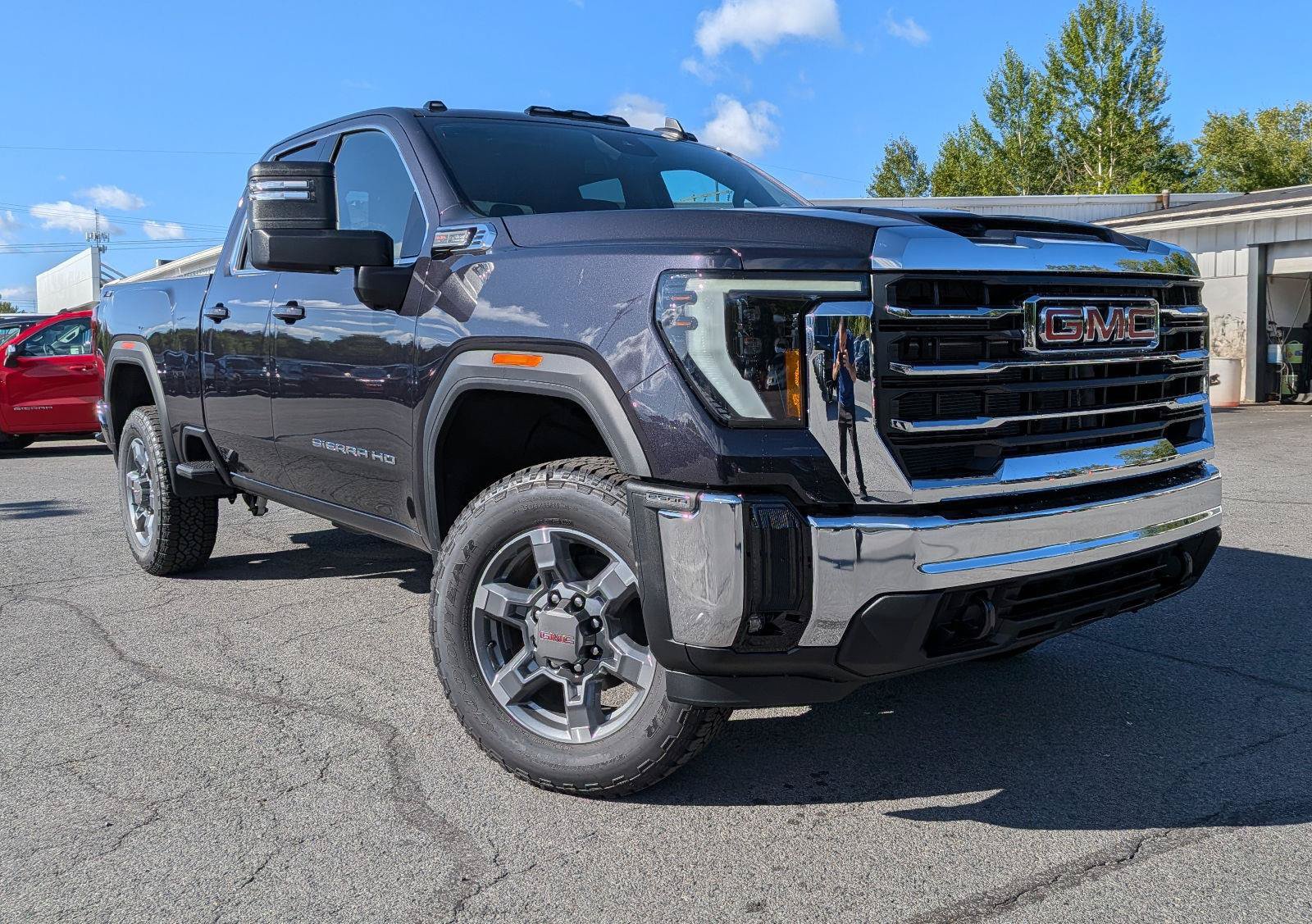 New 2026 GMC Sierra 2500 SLE w/ SLE Value Package; AWD/4WD image 1