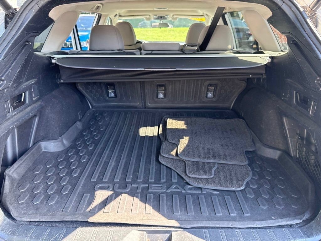 Used 2020 Subaru Outback Premium AWD/4WD image 13