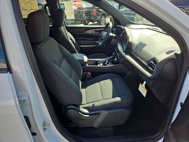 New 2027 Chevrolet Traverse LT w/ LPO, Cargo Package FWD image 28