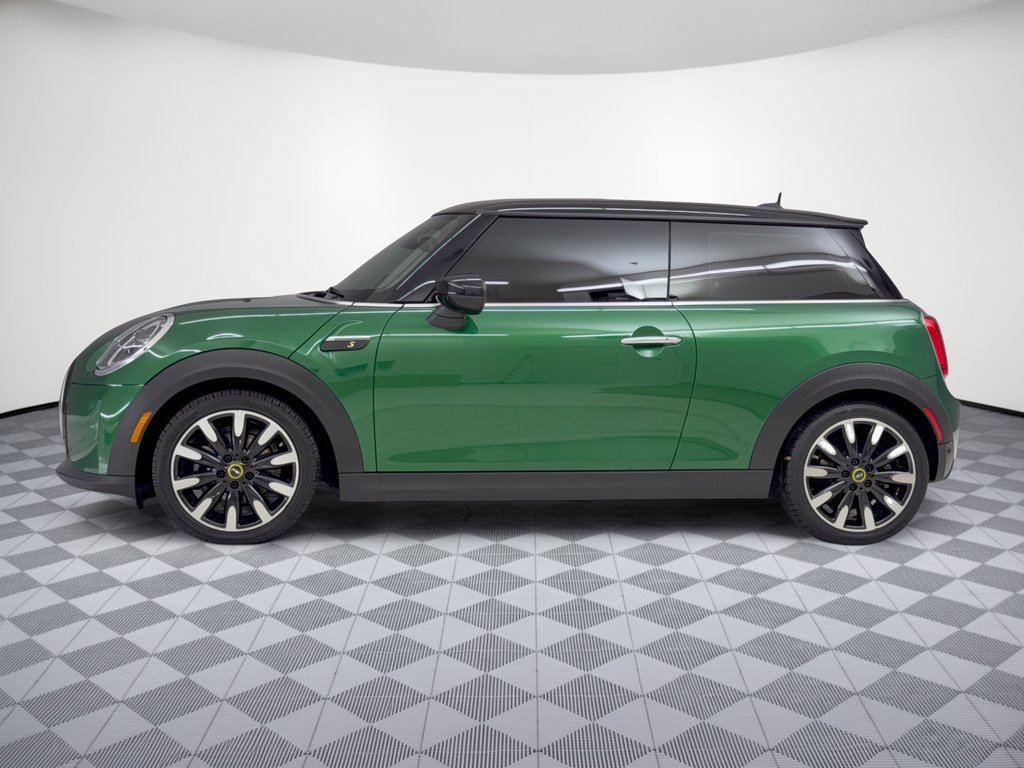 Used 2024 MINI Cooper SE FWD image 2