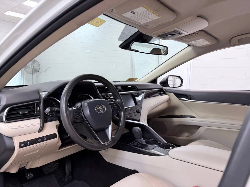 Used 2020 Toyota Camry LE FWD image 14