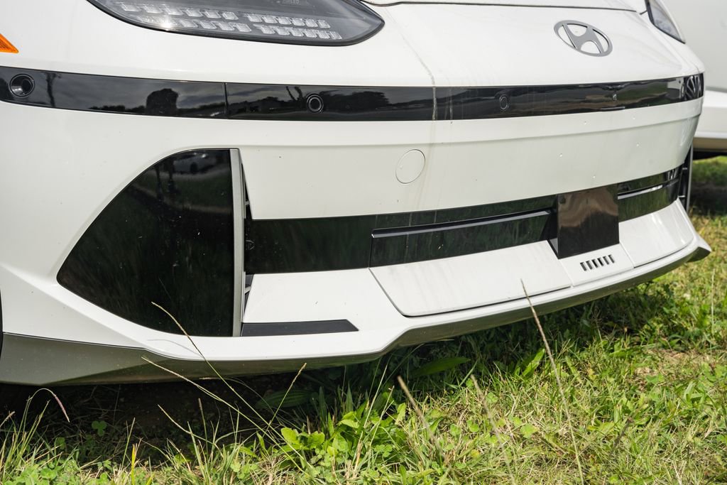 New 2024 Hyundai Ioniq 6 Limited image 12