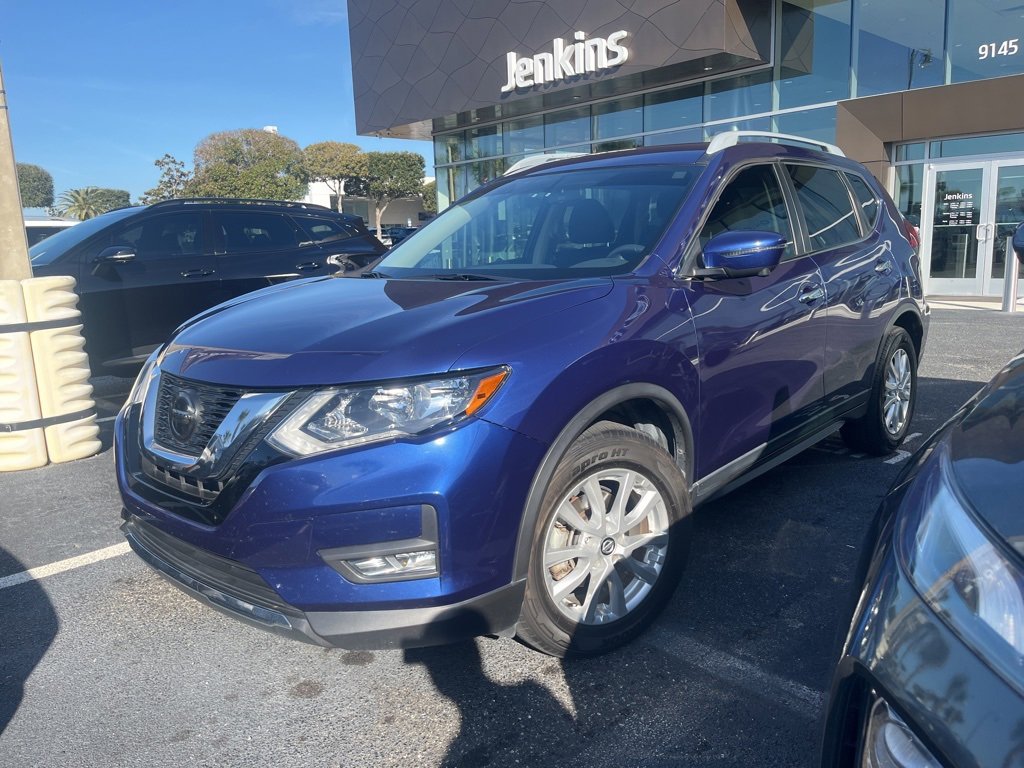 Used 2018 Nissan Rogue SV w/ Premium Package