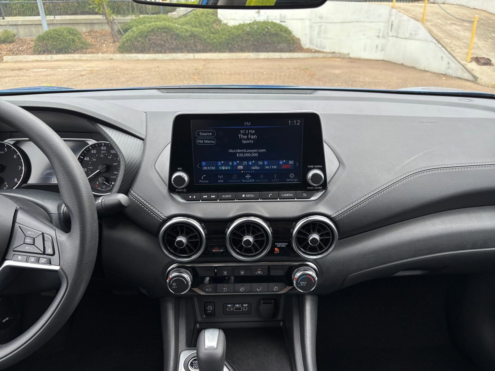 Used 2025 Nissan Sentra SV FWD image 17