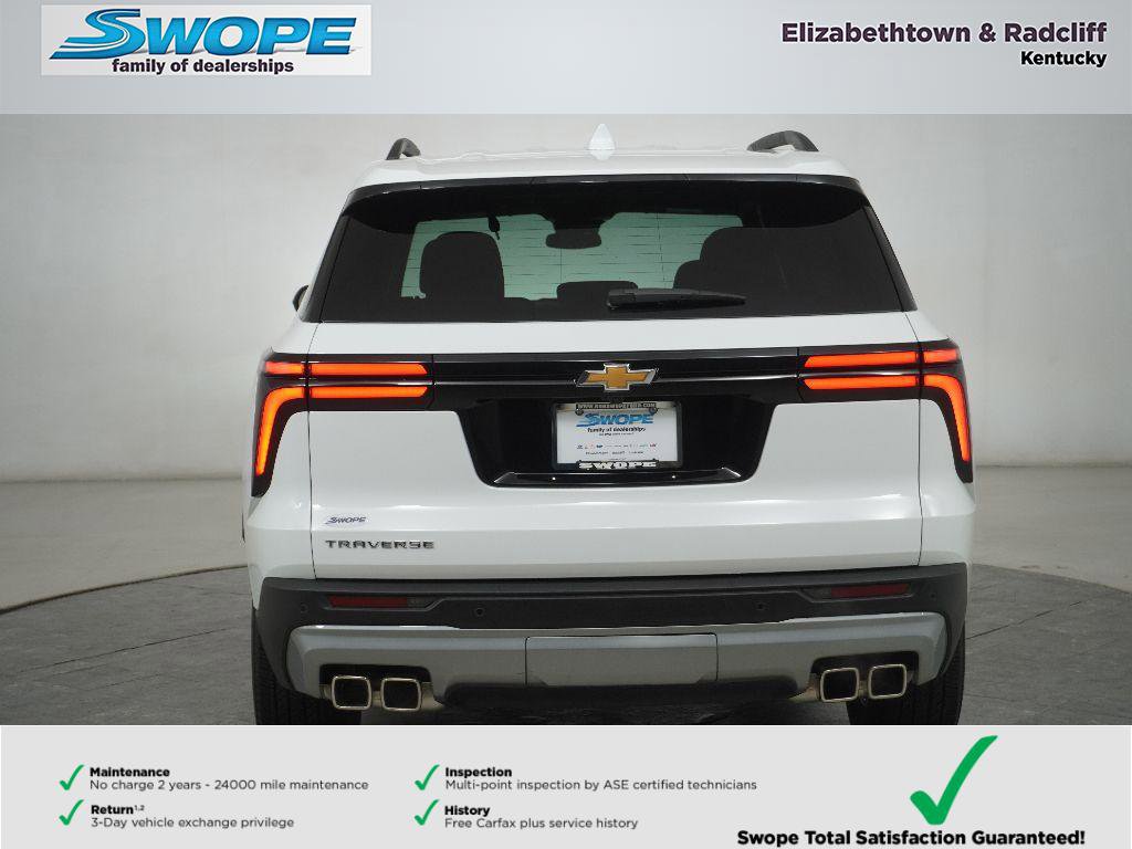 Used 2025 Chevrolet Traverse LT image 4