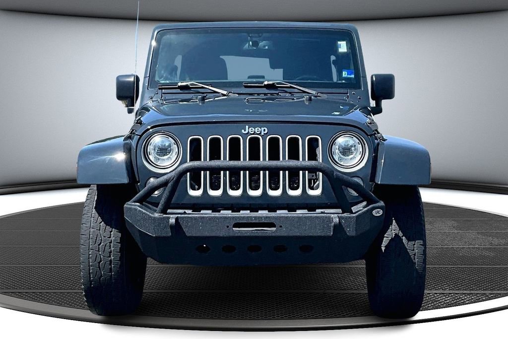 Used 2017 Jeep Wrangler Unlimited Sahara w/ Connectivity Group image 2