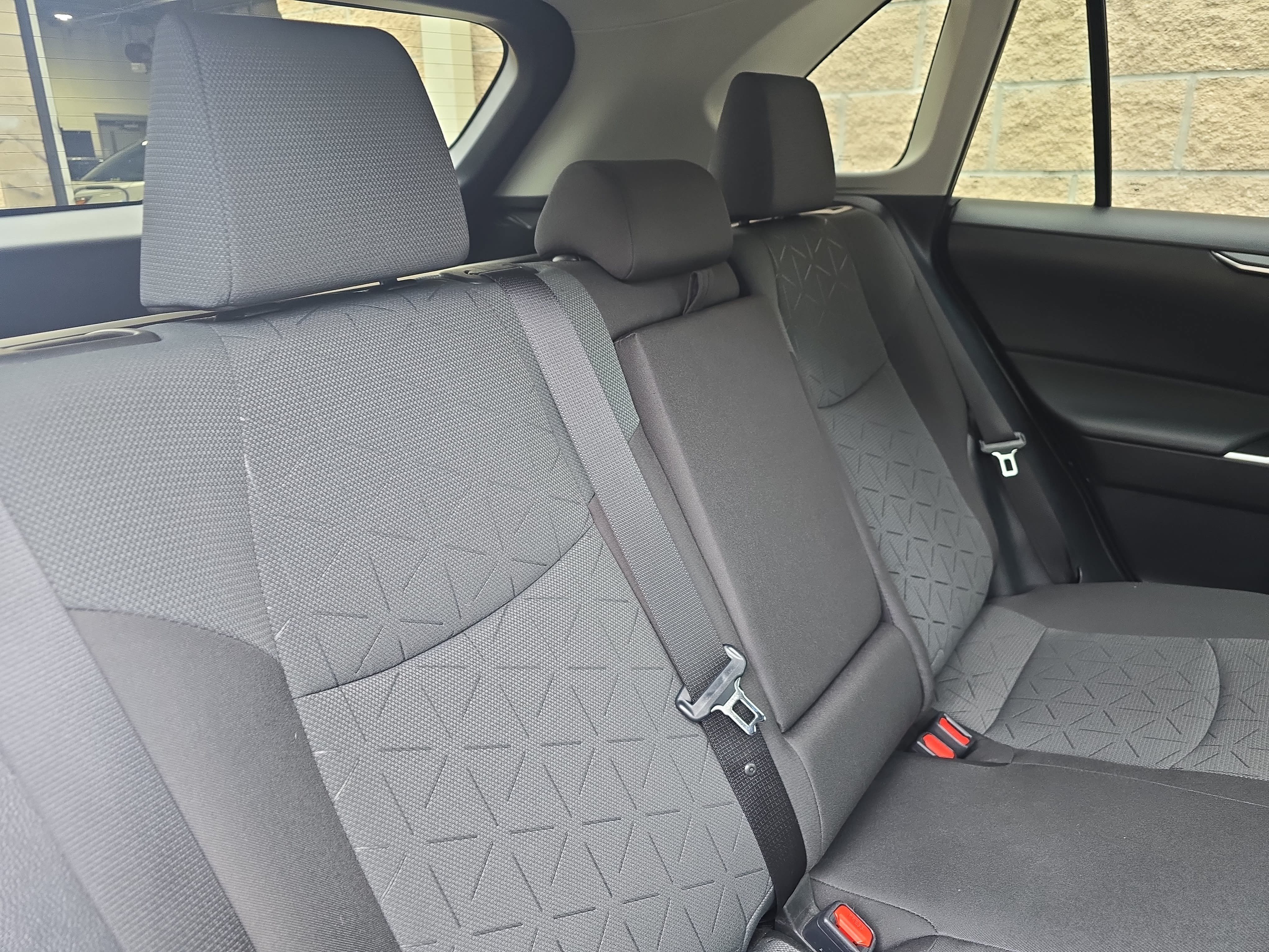 Used 2025 Toyota RAV4 XLE w/ Convenience Package FWD image 12