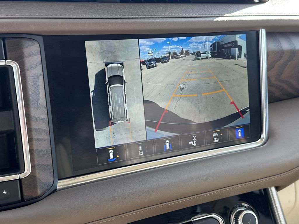 Certified 2023 GMC Yukon XL Denali AWD/4WD image 29