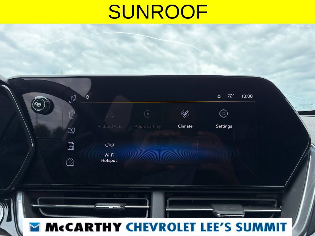 Used 2025 Chevrolet Trax ACTIV w/ Sunroof Package FWD image 7