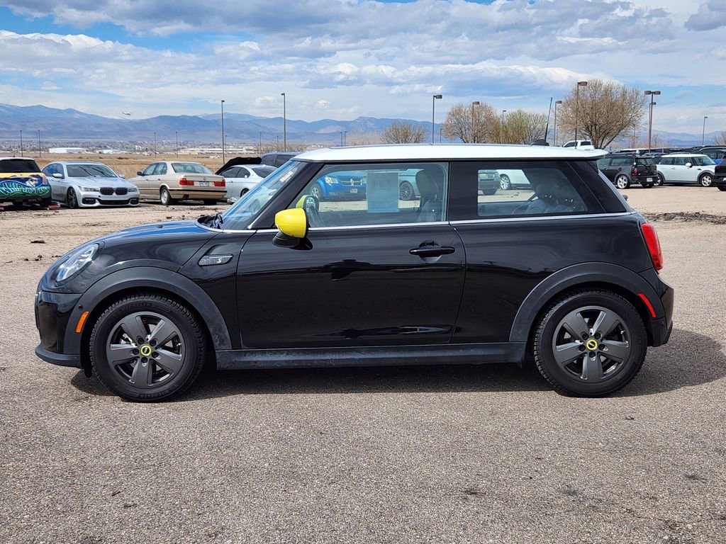 Used 2022 MINI Cooper SE image 2