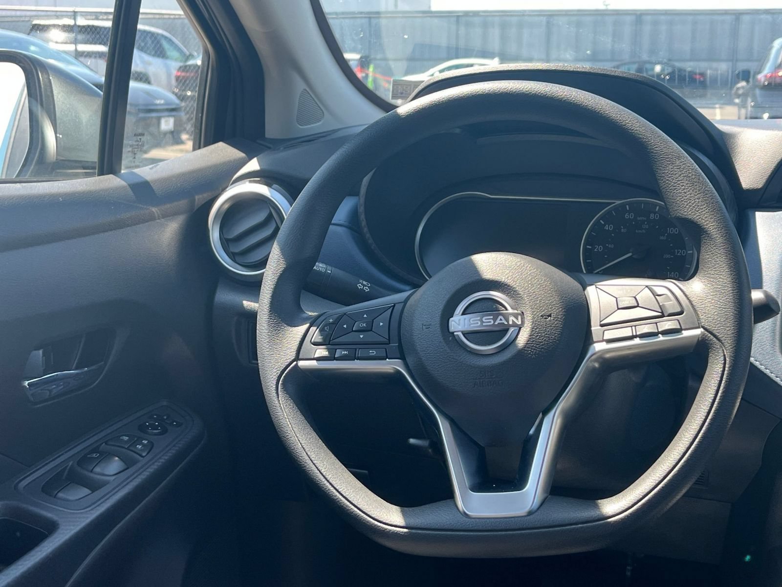 Used 2025 Nissan Versa SV FWD image 27